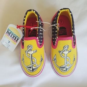NEW Girls Sz 7 Harajuku Mini Slip On Shoes